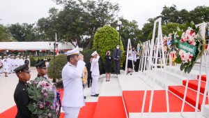 มรท. ร่วมพิธีวางพวงมาลาถวายราชสักการะวันคล้ายวันสวรรคต รัชกาลที่ 8