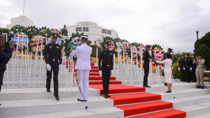มรท. ร่วมพิธีวางพวงมาลาถวายราชสักการะวันคล้ายวันสวรรคต รัชกาลที่ 8