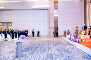 อธิการบดี มรท. เข้ารับพระราชทานประกาศนียบัตรและเข็มวิทยฐานะผู้สำเร็จการศึกษาอบรมหลักสูตร บสป. รุ่นที่ 1 จาก สมเด็จพระกนิษฐาธิราชเจ้า กรมสมเด็จพระเทพรัตนราชสุดาฯ สยามบรมราชกุมารี