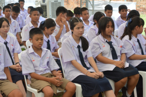 มรภ.เทพสตรี ร่วมกิจกรรมเดิน วิ่ง ปั่น ธงตราสัญลักษณ์งานเฉลิมพระเกียรติพระบาทสมเด็จพระเจ้าอยู่หัวฯ