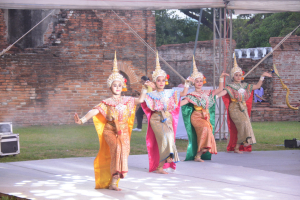 มรภ.เทพสตรี ร่วมกิจกรรมเดิน วิ่ง ปั่น ธงตราสัญลักษณ์งานเฉลิมพระเกียรติพระบาทสมเด็จพระเจ้าอยู่หัวฯ