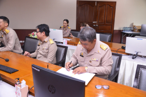 มรท. ร่วมพิธีลงนามบันทึกข้อตกลงความร่วมมือทางการศึกษาเพื่อยกระดับคุณภาพการศึกษาของศูนย์พัฒนาเด็กเล็ก ศูนย์การบินทหารบก