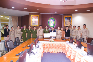 มรท. ร่วมพิธีลงนามบันทึกข้อตกลงความร่วมมือทางการศึกษาเพื่อยกระดับคุณภาพการศึกษาของศูนย์พัฒนาเด็กเล็ก ศูนย์การบินทหารบก