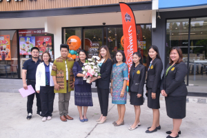 มรท. ร่วมแสดงความยินดีในโอกาสเปิดร้านกาแฟพันธุ์ไทย สาขามหาวิทยาลัยราชภัฏเทพสตรี