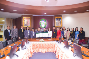 มรท. ร่วมพิธีลงนามบันทึกข้อตกลงความร่วมมือในการประสานความร่วมมือทางวิชาการและการใช้พื้นที่จัดกิจกรรมพัฒนานักศึกษา กับ โรบินสันไลฟ์สไตล์ ลพบุรี