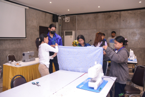 สำนักศิลปะและวัฒนธรรมจัดอบรมเทคนิคการเย็บผลิตภัณฑ์ผ้าเบื้องต้นเพื่อนำไปสู่วัฒนธรรมนานาชาติการประกวดคอสเพลย์