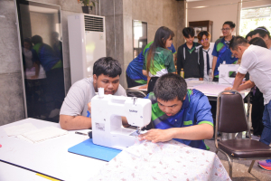 สำนักศิลปะและวัฒนธรรมจัดอบรมเทคนิคการเย็บผลิตภัณฑ์ผ้าเบื้องต้นเพื่อนำไปสู่วัฒนธรรมนานาชาติการประกวดคอสเพลย์