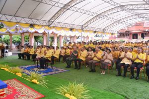 มรภ.เทพสตรี ร่วมพิธีทำบุญตักบาตรพระสงฆ์โครงการบรรพชาอุปสมบทเฉลิมพระเกียรติพระบาทสมเด็จพระเจ้าอยู่หัว เนื่องในโอกาสพระราชพิธีมหามงคลเฉลิมพระชนมพรรษา 6 รอบ 28 กรกฎาคม 2567