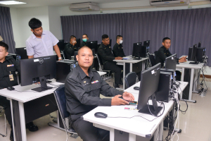 คณะเทคโนโลยีอุตสาหกรรมจัดอบรมหลักสูตรช่างควบคุมเครื่องกลึง CNC ระดับ 1