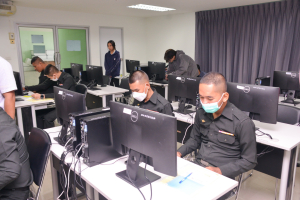 คณะเทคโนโลยีอุตสาหกรรมจัดอบรมหลักสูตรช่างควบคุมเครื่องกลึง CNC ระดับ 1
