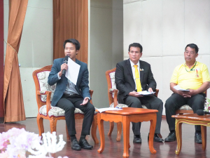 อธิการบดี มรท. ร่วมการเสวนาขับเคลื่อนการยกระดับคุณภาพการศึกษาและประสิทธิภาพการศึกษาจังหวัดโดยผ่านกลไกของ กศจ.