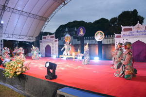 มรภ.เทพสตรี ร่วมโครงการสืบสานศิลป์ แผ่นดินสมเด็จพระนารายณ์มหาราช เฉลิมพระเกียรติพระบาทสมเด็จพระเจ้าอยู่หัว