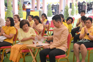 มรภ.เทพสตรี เป็นเจ้าภาพร่วมถวายภัตตาหารเพลแด่พระสงฆ์ที่บรรพชาในโครงการบรรพชาอุปสมบทเฉลิมพระเกียรติพระบาทสมเด็จพระเจ้าอยู่หัวฯ