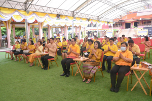 มรภ.เทพสตรี เป็นเจ้าภาพร่วมถวายภัตตาหารเพลแด่พระสงฆ์ที่บรรพชาในโครงการบรรพชาอุปสมบทเฉลิมพระเกียรติพระบาทสมเด็จพระเจ้าอยู่หัวฯ