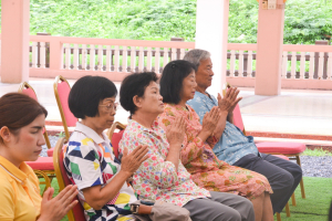 มรภ.เทพสตรี เป็นเจ้าภาพร่วมถวายภัตตาหารเพลแด่พระสงฆ์ที่บรรพชาในโครงการบรรพชาอุปสมบทเฉลิมพระเกียรติพระบาทสมเด็จพระเจ้าอยู่หัวฯ