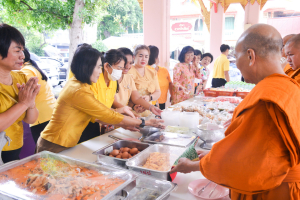 มรภ.เทพสตรี เป็นเจ้าภาพร่วมถวายภัตตาหารเพลแด่พระสงฆ์ที่บรรพชาในโครงการบรรพชาอุปสมบทเฉลิมพระเกียรติพระบาทสมเด็จพระเจ้าอยู่หัวฯ