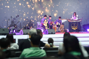 สาขาวิชาดนตรีศึกษานำนักดนตรีวงลวนรินทร์เข้ารับรางวัลชมเชยการประลองยอดฝีมือเยาวชนดนตรี ถ้วยพระราชทานสมเด็จพระกนิษฐาธิราชเจ้า กรมสมเด็จพระเทพรัตนราชสุดาฯ สยามบรมราชกุมารี
