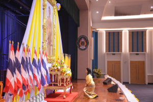มรภ.เทพสตรี จัดพิธีเจริญพระพุทธมนต์ถวายพระพรชัยมงคลแด่พระบาทสมเด็จพระเจ้าอยู่หัว เนื่องในโอกาสพระราชพิธีมหามงคลเฉลิมพระชนมพรรษา 6 รอบ 28 กรกฎาคม 2567