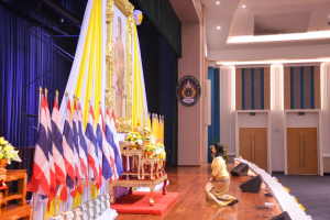 มรภ.เทพสตรี จัดพิธีเจริญพระพุทธมนต์ถวายพระพรชัยมงคลแด่พระบาทสมเด็จพระเจ้าอยู่หัว เนื่องในโอกาสพระราชพิธีมหามงคลเฉลิมพระชนมพรรษา 6 รอบ 28 กรกฎาคม 2567