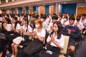 มรภ.เทพสตรี จัดพิธีเจริญพระพุทธมนต์ถวายพระพรชัยมงคลแด่พระบาทสมเด็จพระเจ้าอยู่หัว เนื่องในโอกาสพระราชพิธีมหามงคลเฉลิมพระชนมพรรษา 6 รอบ 28 กรกฎาคม 2567