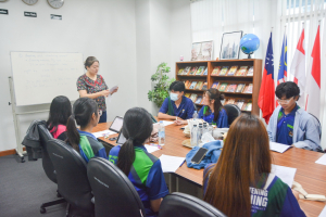 มรท. จัดอบรมหลักสูตรนักเล่าเรื่องภาคภาษาอังกฤษในกิจกรรมการนำเที่ยวและท่องเที่ยวชุมชน 3 บุรี