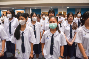 มรท. จัดพิธีถวายพระพรชัยมงคลแด่สมเด็จพระบรมราชชนนีพันปีหลวง