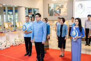 สำนักวิทยบริการฯ จัดพิธีถวายพระพรชัยมงคลสมเด็จพระบรมราชชนนีพันปีหลวง