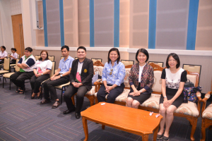 คณะมนุษยศาสตร์ฯ จัดประกวดร้องเพลงหมู่ มอบรางวัลเพชรมนุษยศาสตร์ และรางวัลนักศึกษาดีเด่น