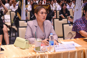 คณะมนุษยศาสตร์ฯ จัดประกวดร้องเพลงหมู่ มอบรางวัลเพชรมนุษยศาสตร์ และรางวัลนักศึกษาดีเด่น