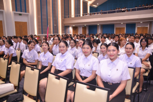 คณะมนุษยศาสตร์ฯ จัดประกวดร้องเพลงหมู่ มอบรางวัลเพชรมนุษยศาสตร์ และรางวัลนักศึกษาดีเด่น
