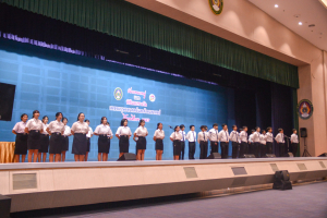คณะมนุษยศาสตร์ฯ จัดประกวดร้องเพลงหมู่ มอบรางวัลเพชรมนุษยศาสตร์ และรางวัลนักศึกษาดีเด่น