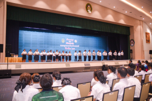 คณะมนุษยศาสตร์ฯ จัดประกวดร้องเพลงหมู่ มอบรางวัลเพชรมนุษยศาสตร์ และรางวัลนักศึกษาดีเด่น