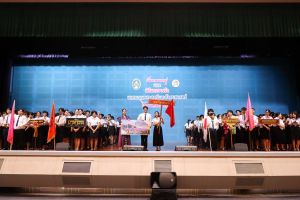 คณะมนุษยศาสตร์ฯ จัดประกวดร้องเพลงหมู่ มอบรางวัลเพชรมนุษยศาสตร์ และรางวัลนักศึกษาดีเด่น