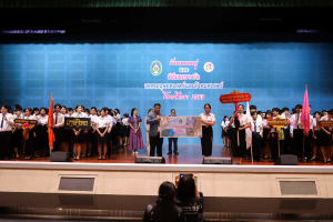 คณะมนุษยศาสตร์ฯ จัดประกวดร้องเพลงหมู่ มอบรางวัลเพชรมนุษยศาสตร์ และรางวัลนักศึกษาดีเด่น