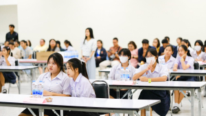 สาขาวิชานิติศาสตร์จัดการแข่งขันตอบปัญหากฎหมาย ระดับมัธยมศึกษาตอนปลาย โครงการวันรพีฯ