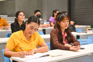 มรท. จัดอบรมการพัฒนาศักยภาพผู้สอนภาษาอังกฤษระดับประถมศึกษา