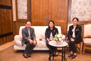 สำนักบริหารทรัพยากรมนุษย์จัดอบรมการจัดทำผลงานเชิงวิเคราะห์หรือสังเคราะห์รองรับการเข้าสู่ตำแหน่งที่สูงขึ้น และการพัฒนางานประจำสู่งานวิจัย