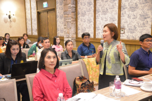 สำนักบริหารทรัพยากรมนุษย์จัดอบรมการจัดทำผลงานเชิงวิเคราะห์หรือสังเคราะห์รองรับการเข้าสู่ตำแหน่งที่สูงขึ้น และการพัฒนางานประจำสู่งานวิจัย