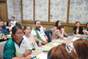 สำนักบริหารทรัพยากรมนุษย์จัดอบรมการจัดทำผลงานเชิงวิเคราะห์หรือสังเคราะห์รองรับการเข้าสู่ตำแหน่งที่สูงขึ้น และการพัฒนางานประจำสู่งานวิจัย