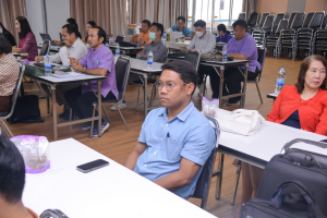 สำนักงานมาตรฐานและประกันคุณภาพการศึกษาจัดอบรมพัฒนาและปรับปรุงหลักสูตรตามแนวทางการจัดการศึกษาแบบมุ่งผลลัพธ์การเรียนรู้ การจัดทำผลลัพธ์การเรียนรู้ระดับหลักสูตร และการจัดทำผลลัพธ์การเรียนรู้ระดับรายวิชา