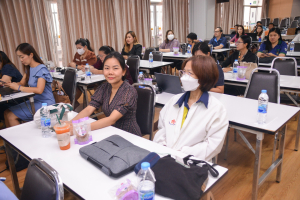 สำนักงานมาตรฐานและประกันคุณภาพการศึกษาจัดอบรมพัฒนาและปรับปรุงหลักสูตรตามแนวทางการจัดการศึกษาแบบมุ่งผลลัพธ์การเรียนรู้ การจัดทำผลลัพธ์การเรียนรู้ระดับหลักสูตร และการจัดทำผลลัพธ์การเรียนรู้ระดับรายวิชา