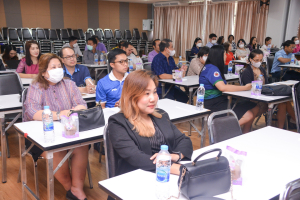 สำนักงานมาตรฐานและประกันคุณภาพการศึกษาจัดอบรมพัฒนาและปรับปรุงหลักสูตรตามแนวทางการจัดการศึกษาแบบมุ่งผลลัพธ์การเรียนรู้ การจัดทำผลลัพธ์การเรียนรู้ระดับหลักสูตร และการจัดทำผลลัพธ์การเรียนรู้ระดับรายวิชา