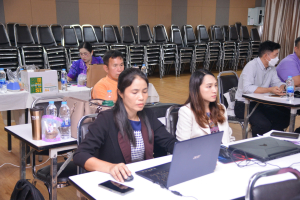 สำนักงานมาตรฐานและประกันคุณภาพการศึกษาจัดอบรมพัฒนาและปรับปรุงหลักสูตรตามแนวทางการจัดการศึกษาแบบมุ่งผลลัพธ์การเรียนรู้ การจัดทำผลลัพธ์การเรียนรู้ระดับหลักสูตร และการจัดทำผลลัพธ์การเรียนรู้ระดับรายวิชา