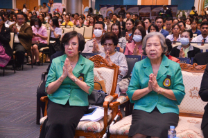 งานมหกรรมเทพสตรี 104 ปี (วันที่ 2)