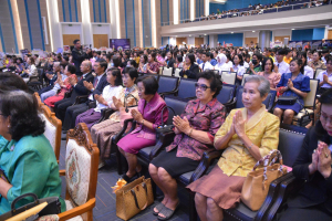 งานมหกรรมเทพสตรี 104 ปี (วันที่ 2)