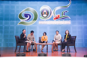 งานมหกรรมเทพสตรี 104 ปี (วันที่ 2)