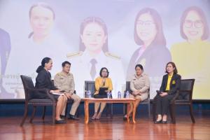 งานมหกรรมเทพสตรี 104 ปี (วันที่ 2)