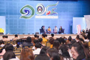 งานมหกรรมเทพสตรี 104 ปี (วันที่ 2)