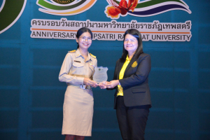 งานมหกรรมเทพสตรี 104 ปี (วันที่ 2)