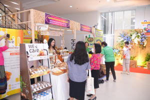 งานมหกรรมเทพสตรี 104 ปี (วันที่ 2)